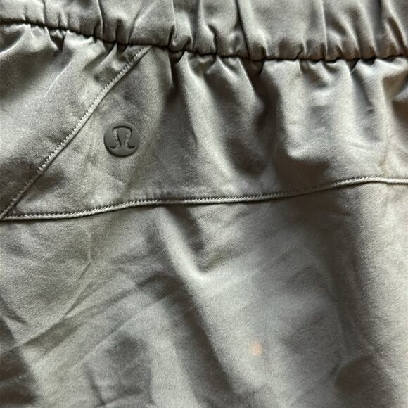 Lululemon Stroll At Sundown 3" Shorts - Picture 6 of 7